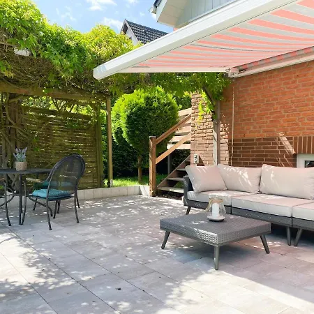 Nordlicht - strandnah mit Garten und Sauna, 4 SZ und 3 Bäder-