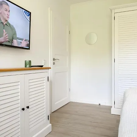 Ferienhaus Nordlicht - strandnah mit Garten und Sauna, 4 SZ und 3 Bäder- Scharbeutz